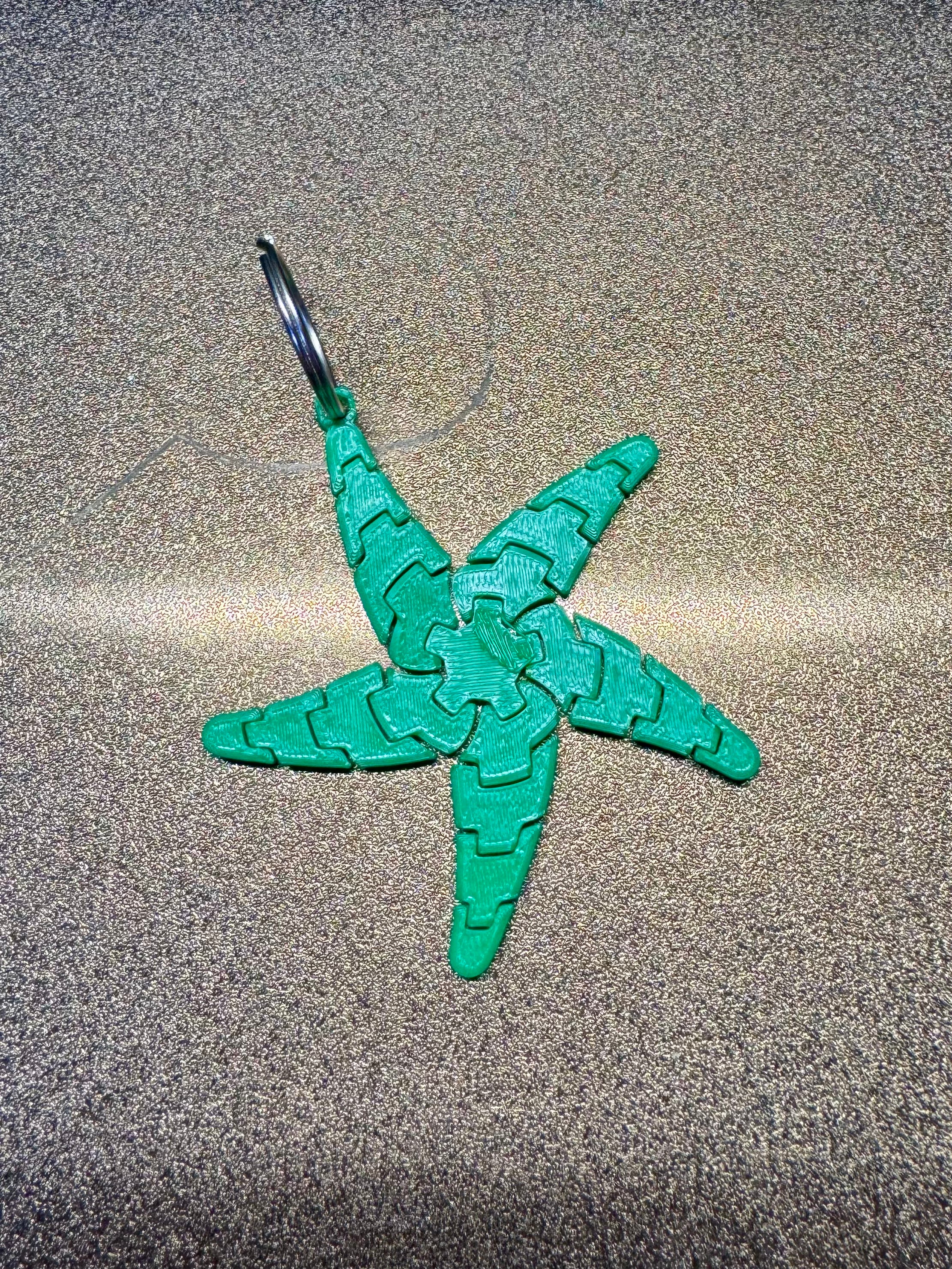 Flexi starfish keychain